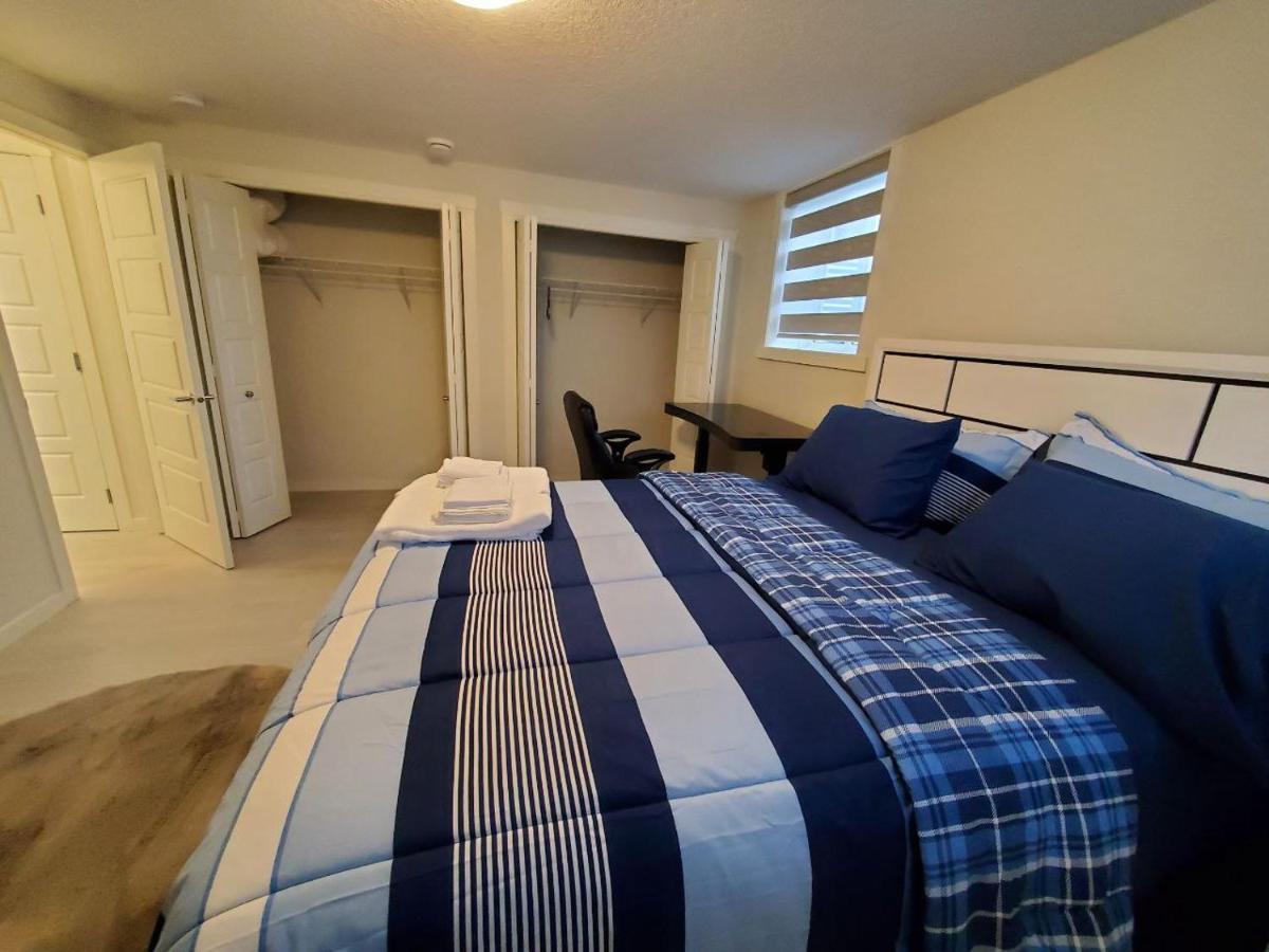 Apartament Cozy Rockland Park Unit+Parking Calgary Zewnętrze zdjęcie