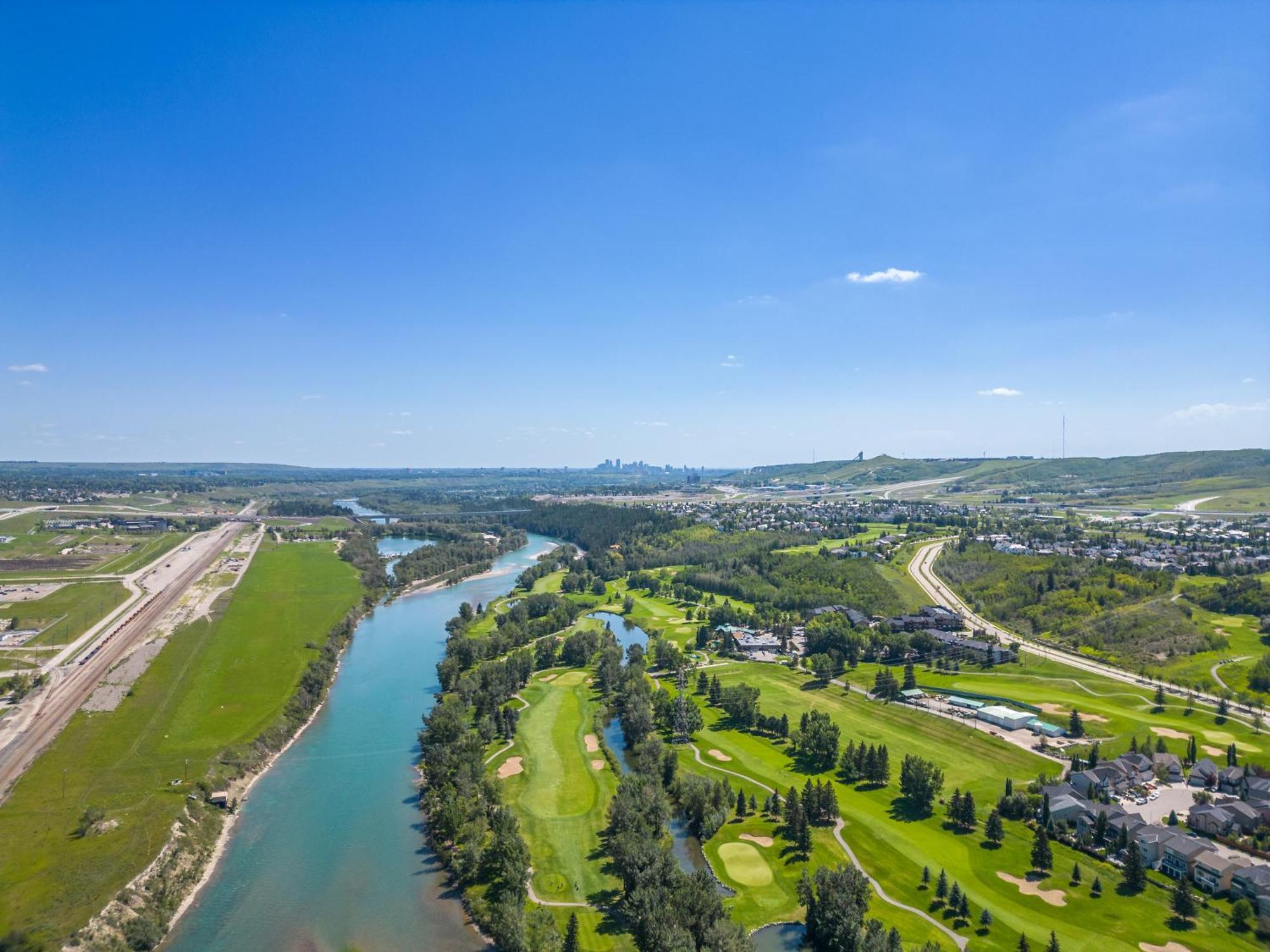 Apartament Cozy Rockland Park Unit+Parking Calgary Zewnętrze zdjęcie
