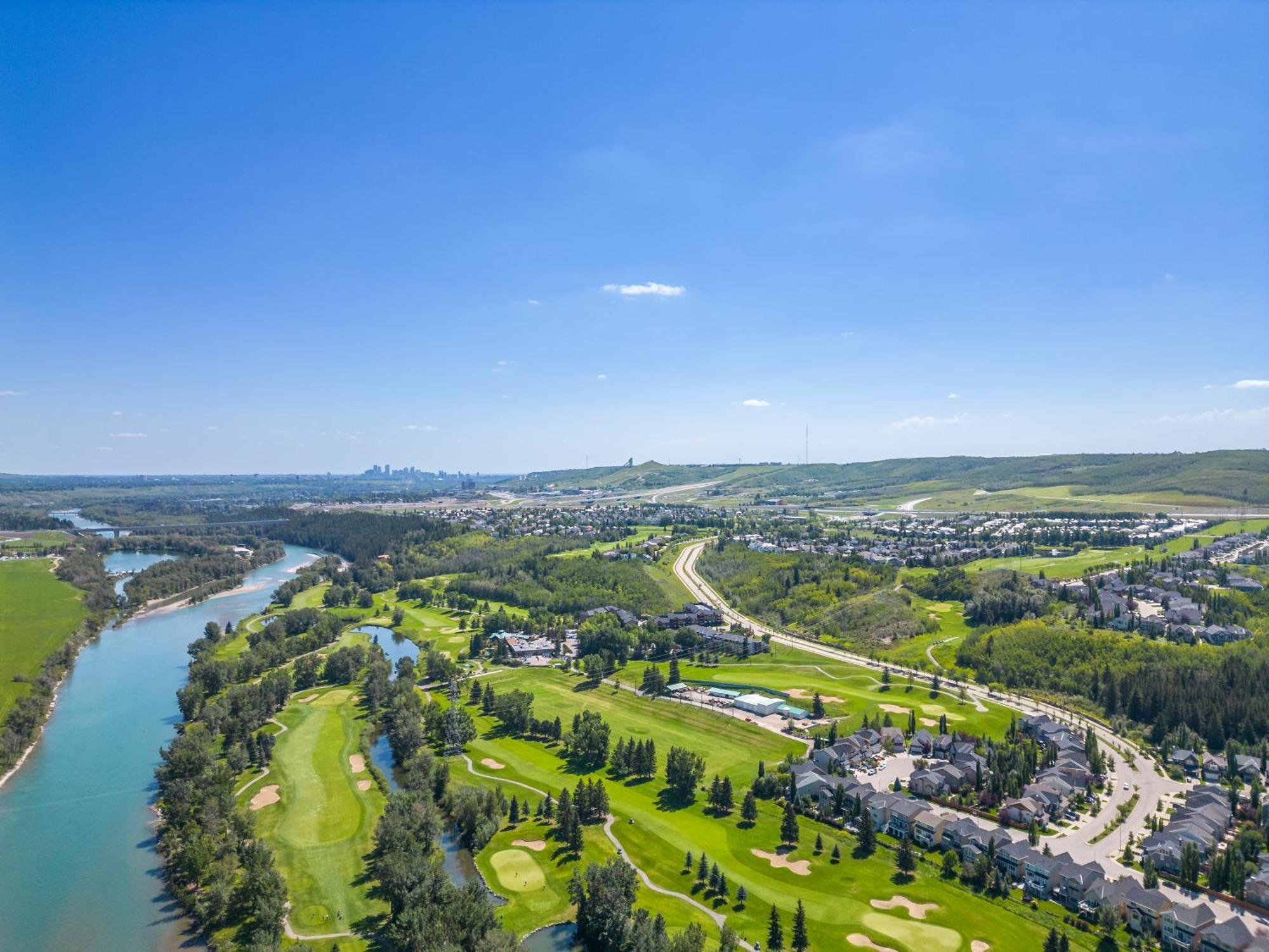 Apartament Cozy Rockland Park Unit+Parking Calgary Zewnętrze zdjęcie