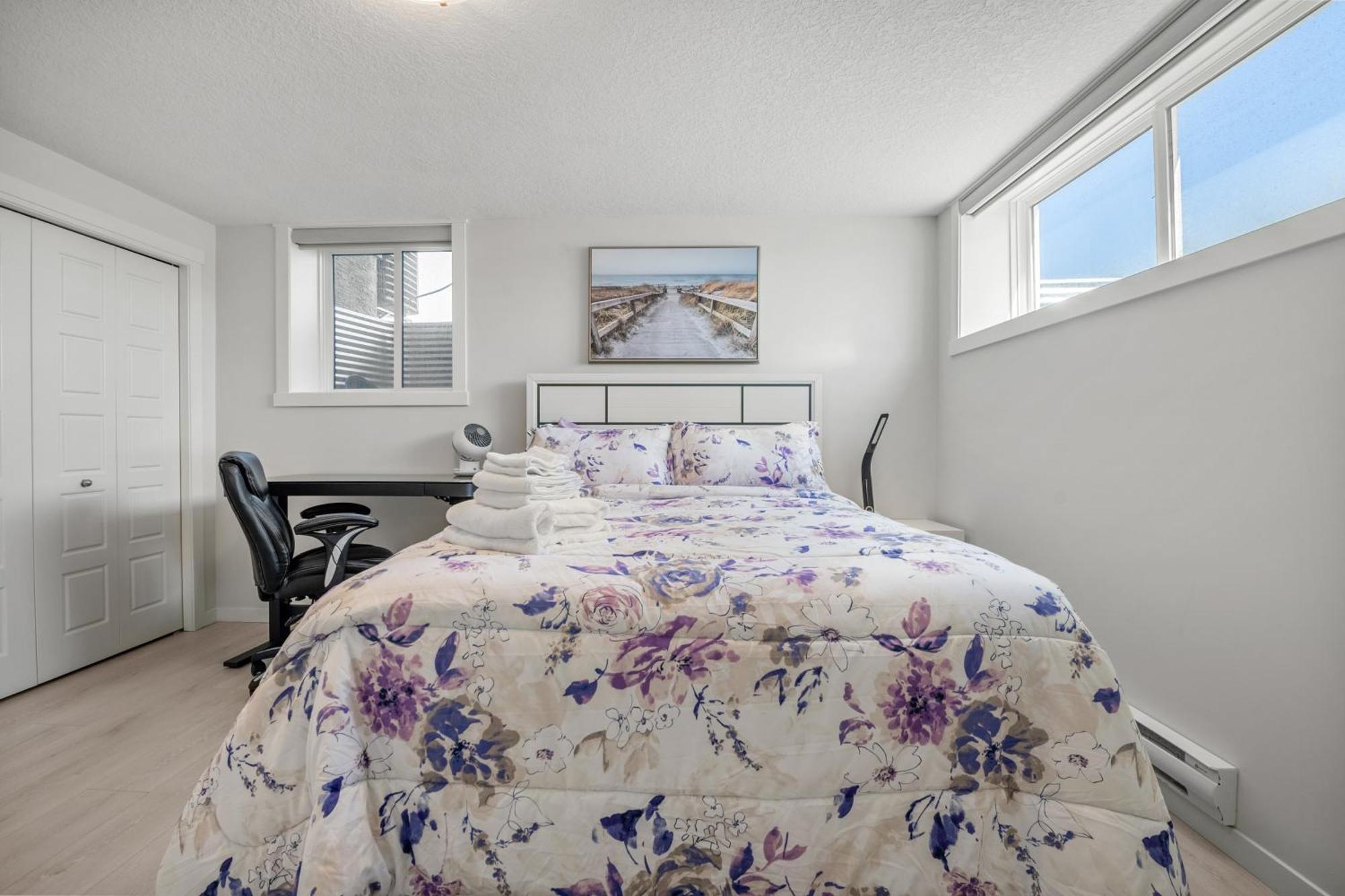 Apartament Cozy Rockland Park Unit+Parking Calgary Zewnętrze zdjęcie