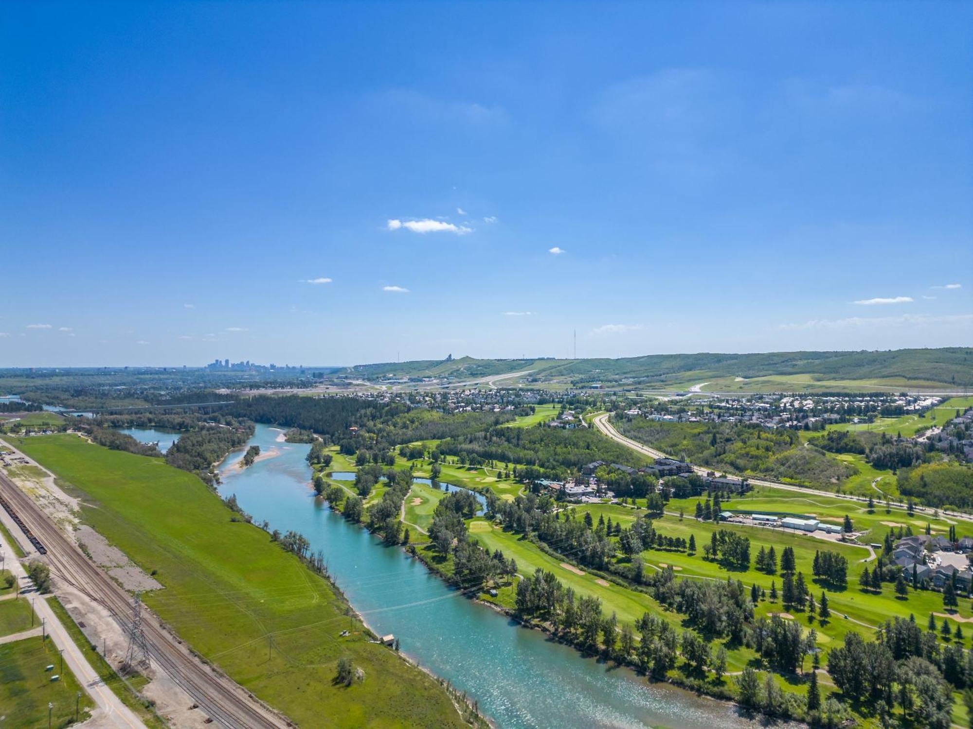 Apartament Cozy Rockland Park Unit+Parking Calgary Zewnętrze zdjęcie